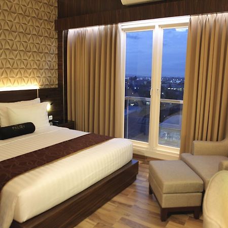 Palmy Exclusive Hotel Tanjung Redep Екстериор снимка