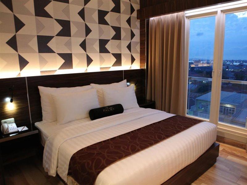 Palmy Exclusive Hotel Tanjung Redep Екстериор снимка